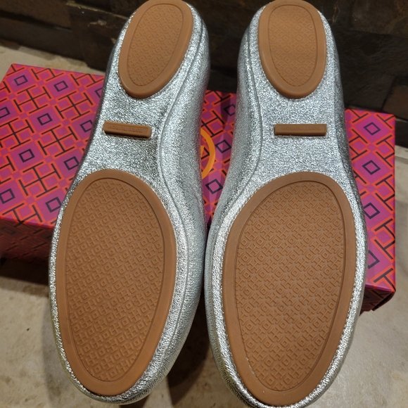 New Tory Burch Metallic shoes - Picture 4 of 4